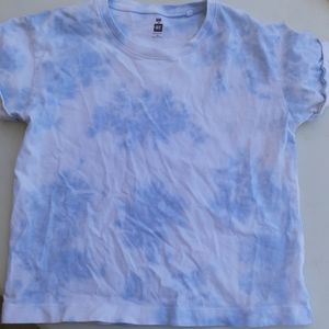 4/$20 Blue and white tie dye shirt